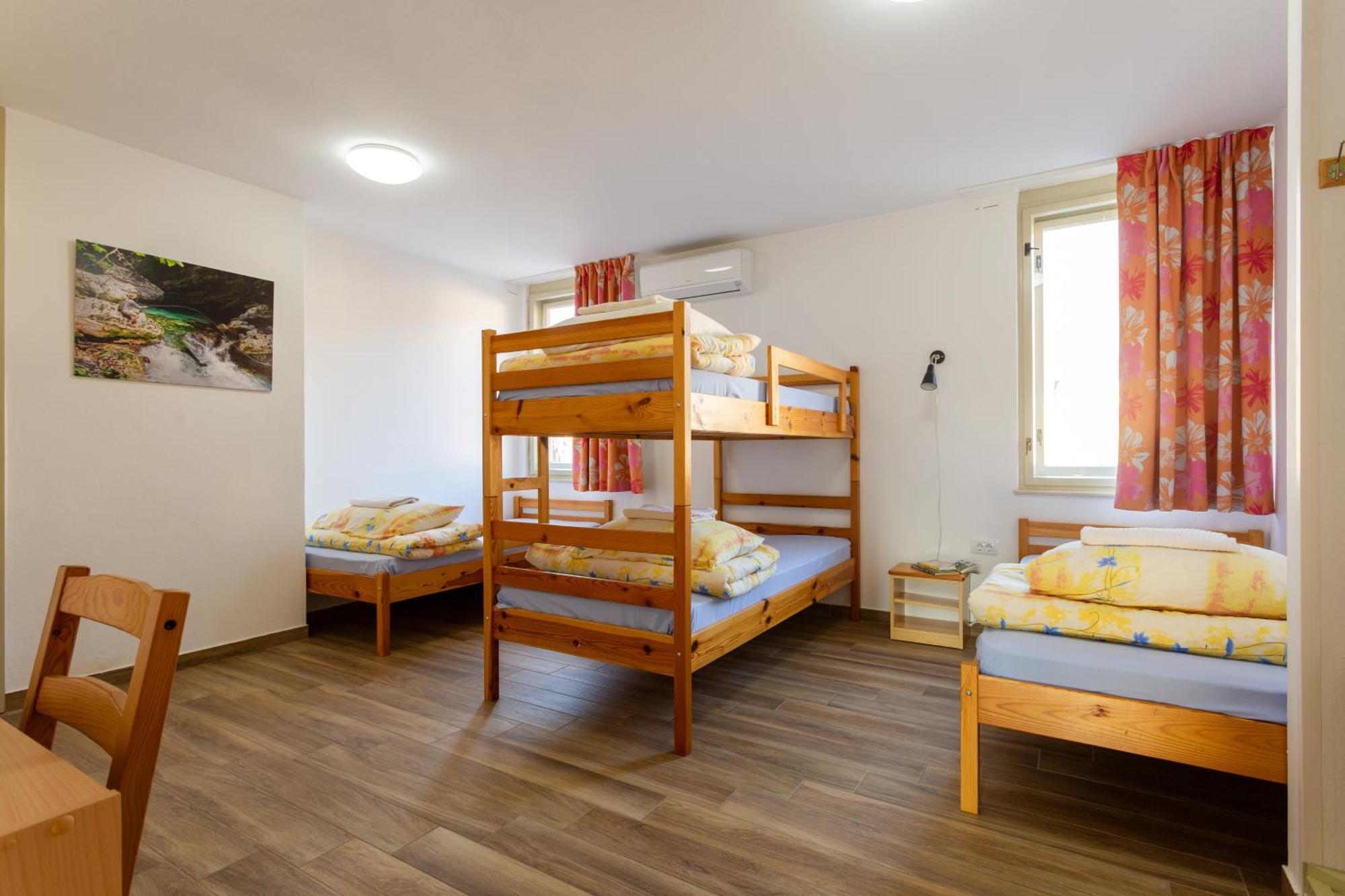 Yapka Rooms Tolmin Phòng bức ảnh